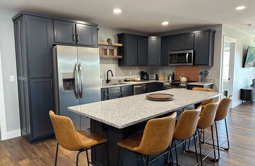 Trenton Cottage | *NEW* Mountain & Sunset Views l Near Cloudland Canyon - Cloudland Cottage!