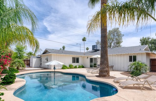 Scottsdale Estates Ten House | NEW Near Old Town, 3 King Beds Entire Home w Pool