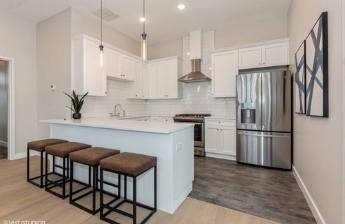 Northeast South Bend Condo | New Notre Dame Condo - Cozy, Roomy, and Ready for Your Booking!