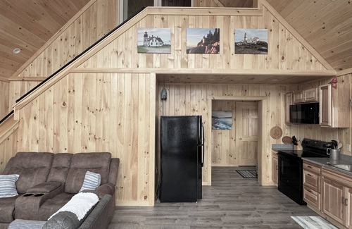Hall Quarry Cottage | New Oceanfront Cottage on Somes Sound