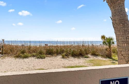 Myrtle Beach Apartment | New OceanFront Studio Condo In Resort w/Pools & Hot tubs