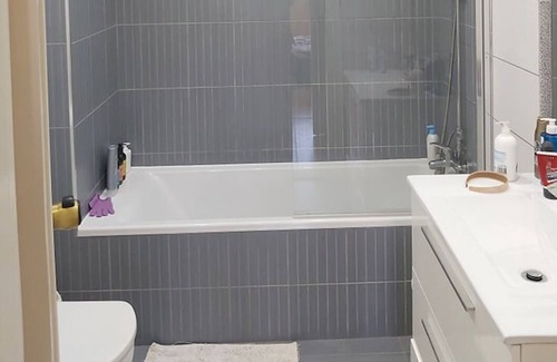 Gibraltar Apartment | NEW - OceanVillage Apartment -Privet pool and Rock of Gibraltar views