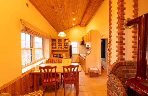 Yubari House | (NEW OPEN) Yubari-shi Deer Valley Private House| 1 house for rent| 2 bedrooms| large living room | Yubari-shi Deer Valley Private House