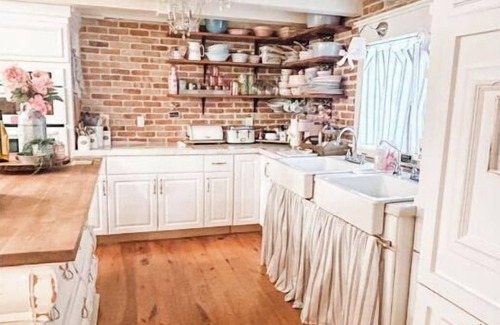 Buckingham House | New Owners! Storybook Cottage!