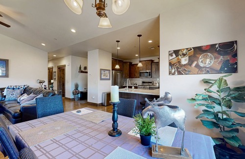 Park City Condo | New Park City Condo w/Sunshine & Mountain Views - Near Resort