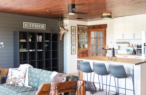 Fredericksburg Other | NEW!!! Peaceful, Healthy, Pet Friendly Farm-stay with Gym!
