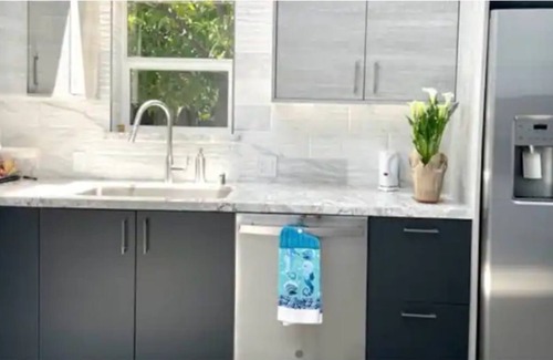 Rogers Cottage | NEW Private 1 bedroom, 1 bath Unit