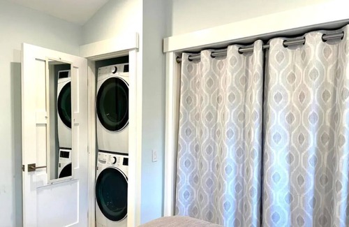 Rogers Cottage | NEW Private 1 bedroom, 1 bath Unit