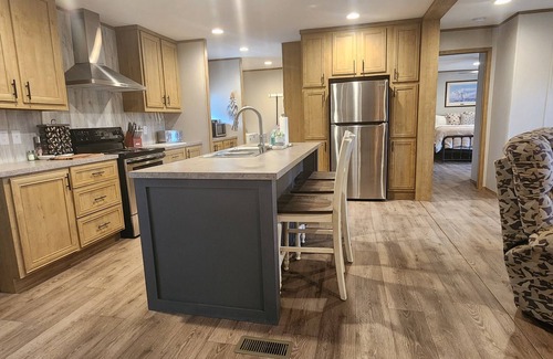 Penhook House | NEW PRIVATE COUNTRY GETAWAY! Minutes to SMITH MOUNTAIN LAKE Family-Friendly