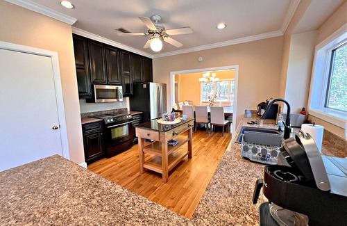 Daphne House | New Property Alert! Check out this MASSIVE Luxury House. Pet Friendly!