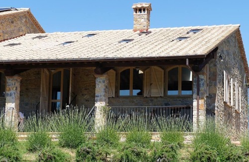 Montegabbione Villa | NEW PROPERTY Villa with private pool, quiet location ideal for families & groups