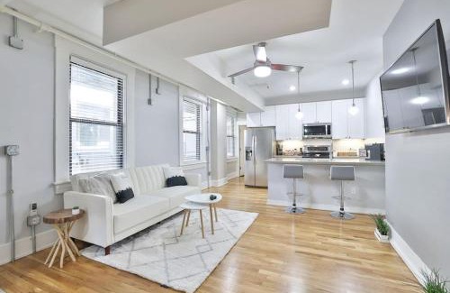 Over-the-Rhine Apartment | *NEW RADiant Stay in the Thrust of OTR* w/Parking