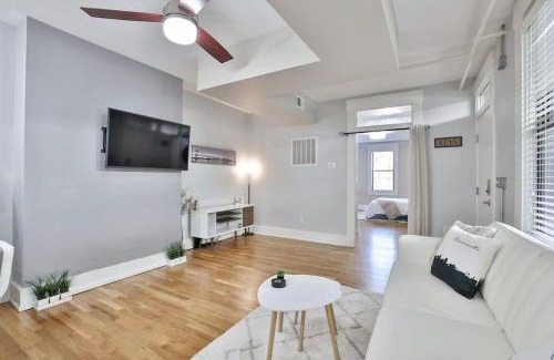 Over-the-Rhine Apartment | *NEW RADiant Stay in the Thrust of OTR* w/Parking