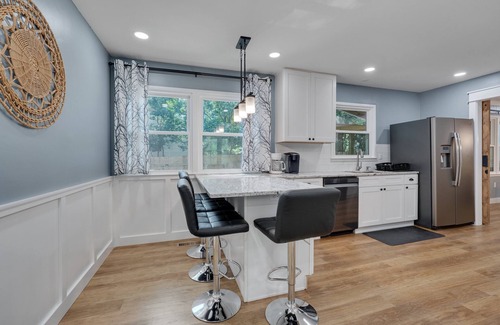 North Raleigh House | NEW! Relaxing Retreat Near North Hills & Downtown