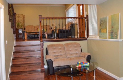 Overlake House | New remodeled house with big deck, walking distance to Microsoft