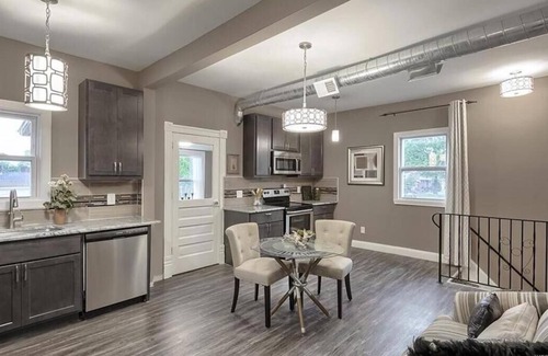 St. Louis Condo | ☆ New Renovate ☆ Carondelet Park☆ Holly Hills☆Yard