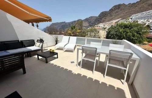 Los Gigantes Apartment | New renovated appartment with beautiful view on cliffs and sea
