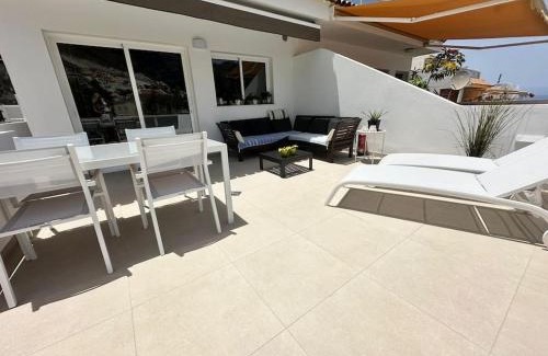 Los Gigantes Apartment | New renovated appartment with beautiful view on cliffs and sea