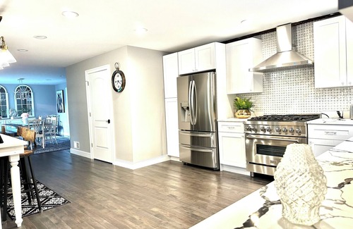 Lake Luzerne House | New Renovated Farmhouse , On the Hudson River. Close to Lake George & Saratoga