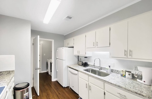 Evans House | NEW! Renovated Home - 10 Min to Augusta Downtown!