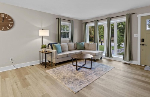Westgate House | NEW Renovated Home Near Shopping and Military Base