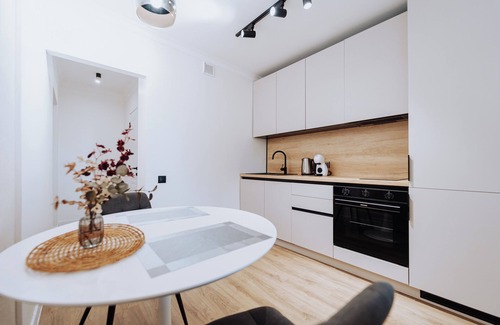 Riscani Apartment | New Renovation 1BR with AC in Rascani