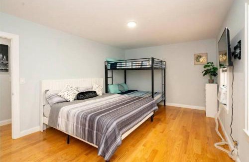Worcester Apartment | New renovation cozy house in Worcester