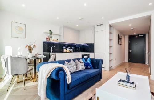 Woolwich Riverside Apartment | New Riverside Apt Easy to tour London