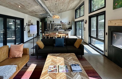 Fennville House | New Riverside Modern Home