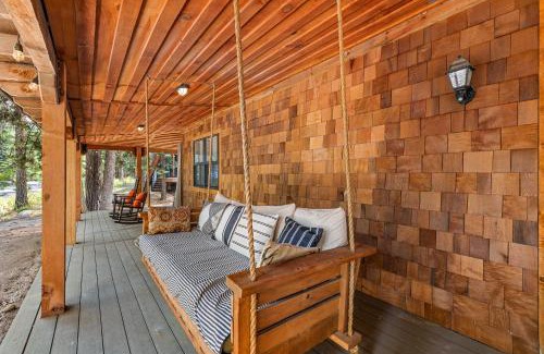 McCall House | New! Rustic Retreat - Near downtown, parks & hospital - Hot tub - 5 bd