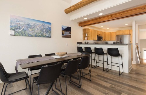 Saddle Ridge House | NEW! Saddle Ridge I3 3-Bedroom Home with Mountain view