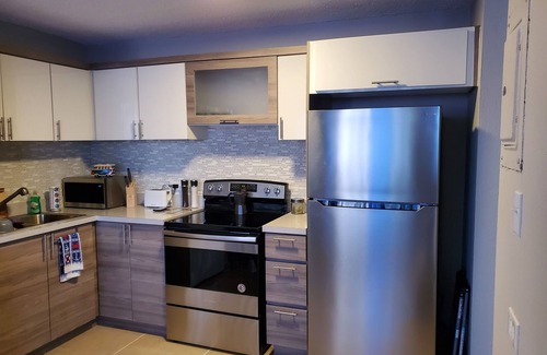 Hato Rey Central Apartment | New San Juan at Golden Mile San Juan PR walk to concerts, office,take the train.