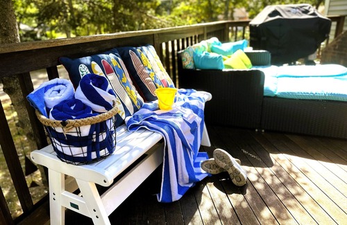 North Eastham House | New! Sandy Point-Private beach/Dog Friendly