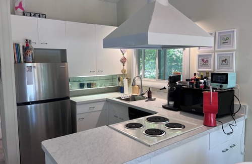 New Seabury House | New Seabury Cape Escape! 3 BR Mid Century House 5-7 minute walk to Poppy Beach