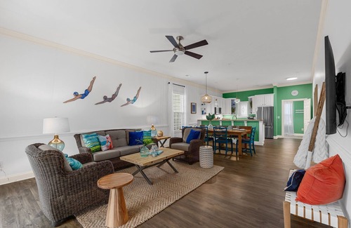 Pawleys Island Condo | NEW! Seagrass Retreat~Resort Access~Beach~Golf