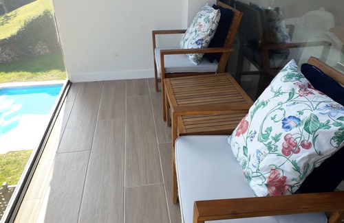 Prado House | New semi-detached house close to beaches and mountains