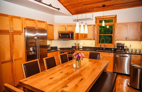 Jay House | NEW-Seneca Trail Retreat Near Lake Placid