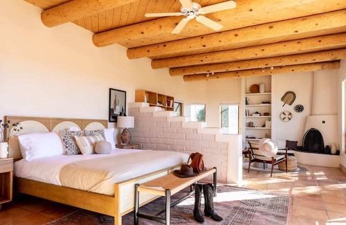 Santa Fe House | NEW! Sensational 3BR Retreat | Hacienda by Here