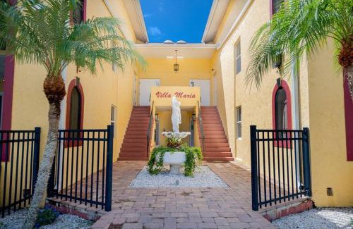 Sarasota Apartment | * NEW * Serene Retreat/Private Patio & Pool *