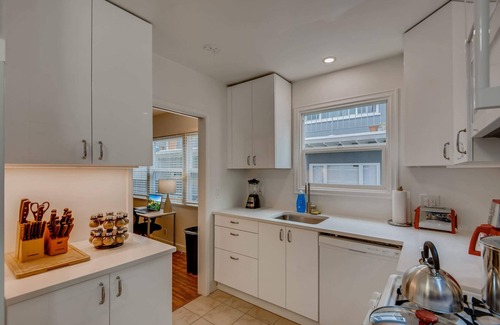 San Clemente Apartment | New: Signature 2BR In #1 San Clemente Neighborhood - Blocks From Ocean