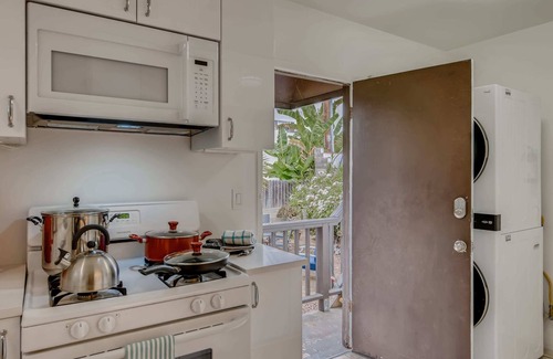 San Clemente Apartment | New: Signature 2BR In #1 San Clemente Neighborhood - Blocks From Ocean