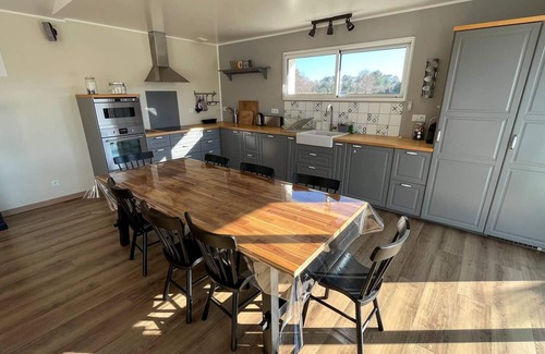 Hourtin Villa | New single-storey villa that can accommodate up to 8 people.