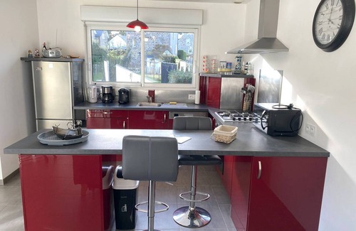 Tregastel House | New Single-Story Home 100m from the Sea, Near Coz-Pors Beach, 3* Comfort with WiFi and Parking