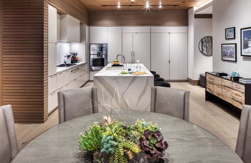 Empire Pass Condo | New Ski-In/Out Ultra Luxe Deer Valley Condo in Intimate Lodge. Superb restaurant