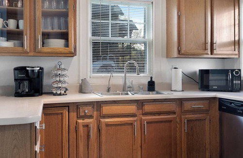 Birmingham House | NEW! Southern Retreat w/Pool, BBQ & Game Room