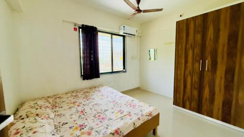 Tirupati Apartment | New Spacious 2BHK apartments in Tirupati Near Railway Station with fully equipped kitchen, AC bedrooms, Washing Machine, 24 hours water, caretaker service, and ample space for car parking & ideal for families and pilgrims