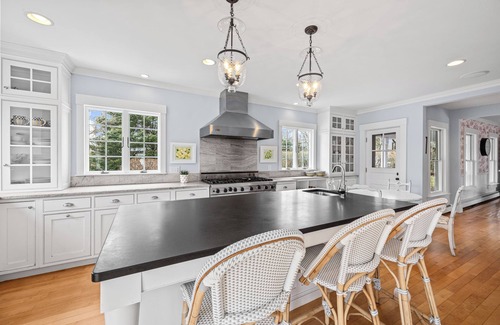 Harwich Center House | NEW! Spacious 5 bedroom Estate with Heated Pool in Beautiful Harwich