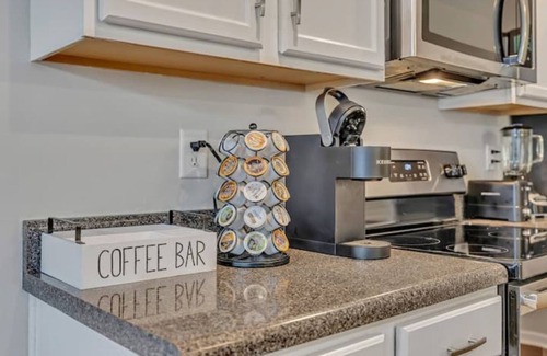 Kedron House | NEW! Spring Hill Private Cozy 3BR Home