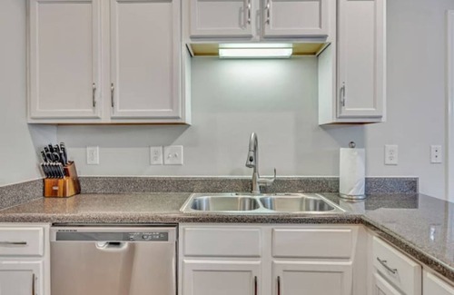 Kedron House | NEW! Spring Hill Private Cozy 3BR Home