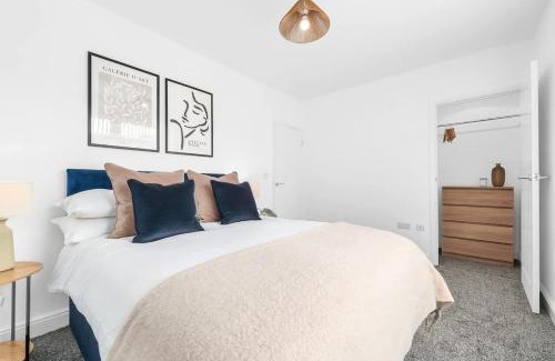 Stoke-on-Trent House | NEW Stanley House - Stunning 2 Bedroom House